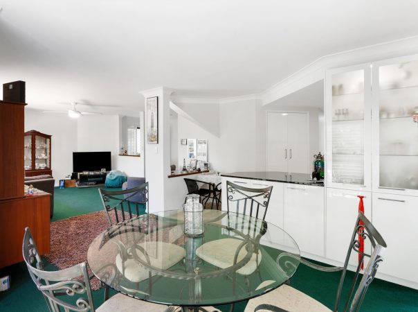 1/2 Anembo Street, Chevron Island, QLD 4217 AUSTRALIA