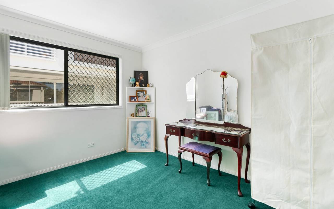 1/2 Anembo Street, Chevron Island, QLD 4217 AUSTRALIA