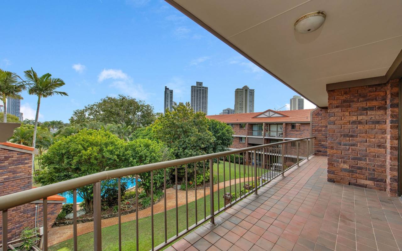 11/22 Commodore Drive, Paradise Waters, QLD 4217 AU
