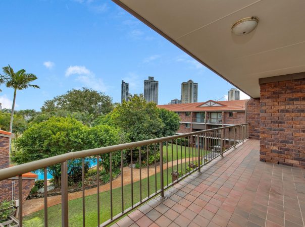 11/22 Commodore Drive, Paradise Waters, QLD 4217 AU