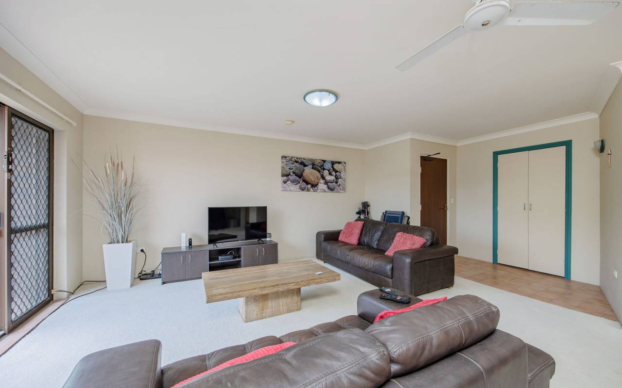 11/22 Commodore Drive, Paradise Waters, QLD 4217 AU