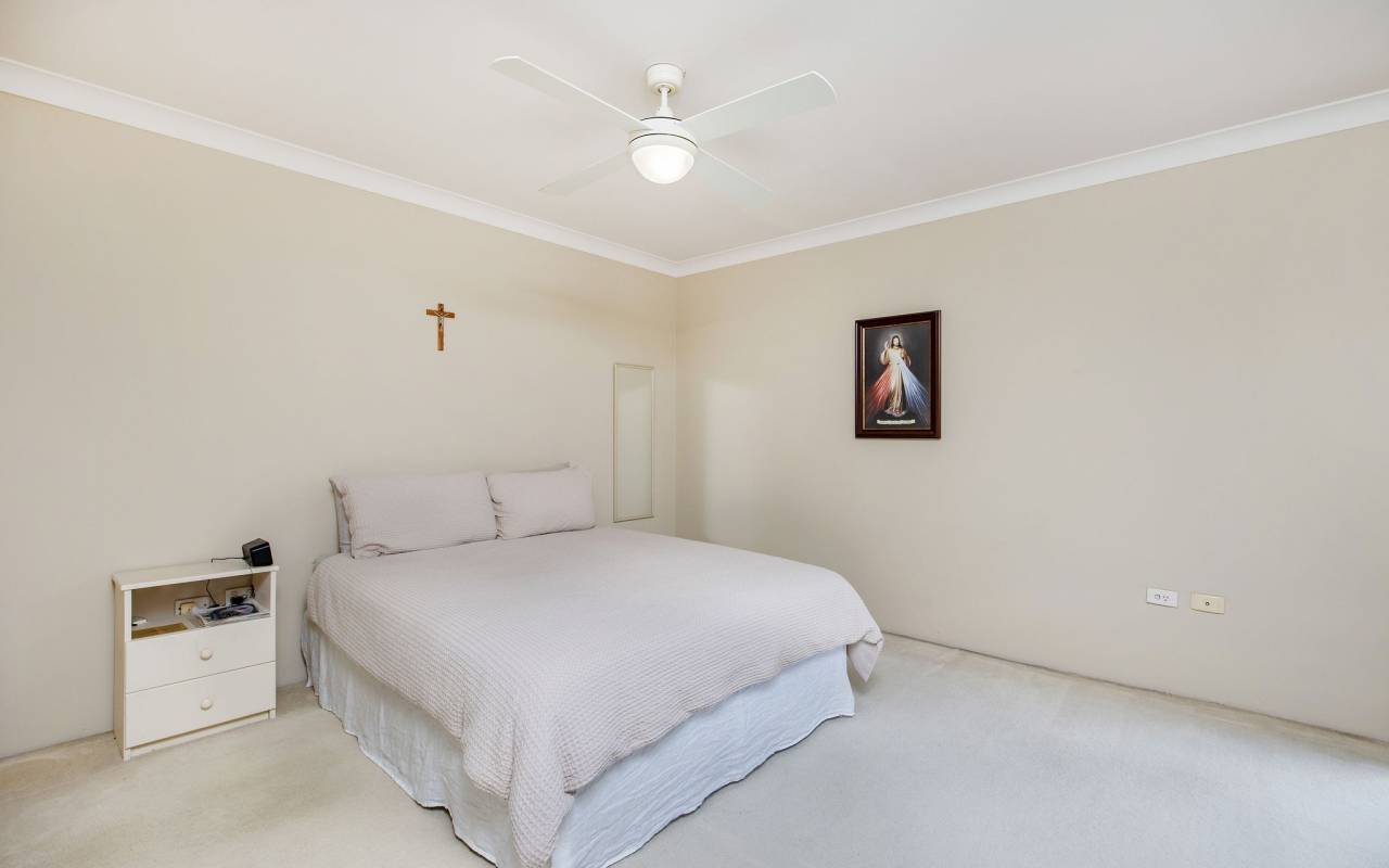 11/22 Commodore Drive, Paradise Waters, QLD 4217 AU