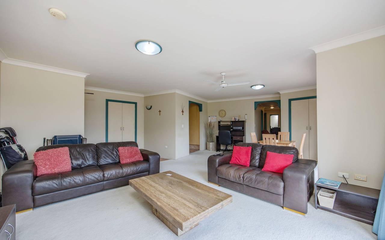 11/22 Commodore Drive, Paradise Waters, QLD 4217 AU