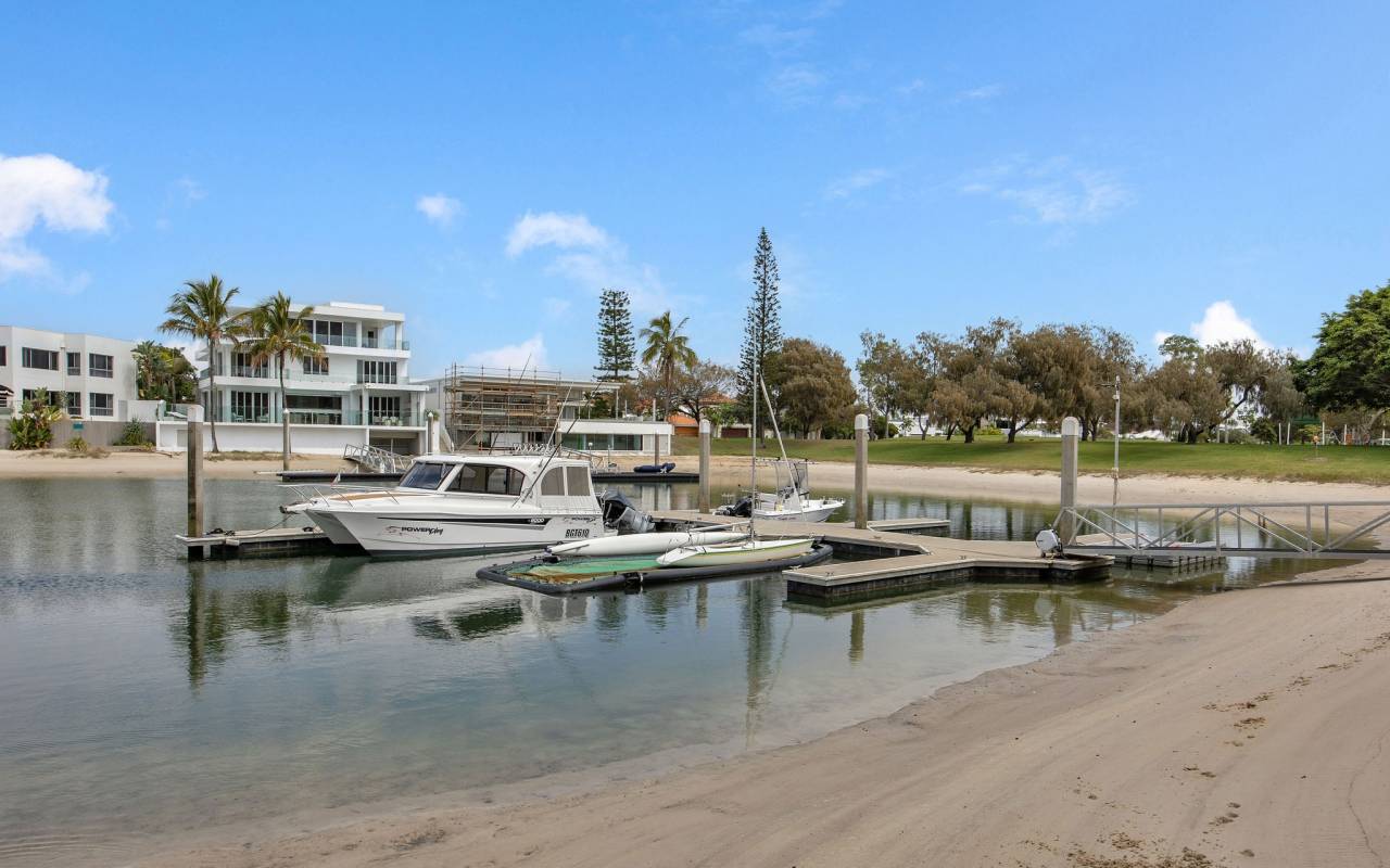 11/22 Commodore Drive, Paradise Waters, QLD 4217 AU