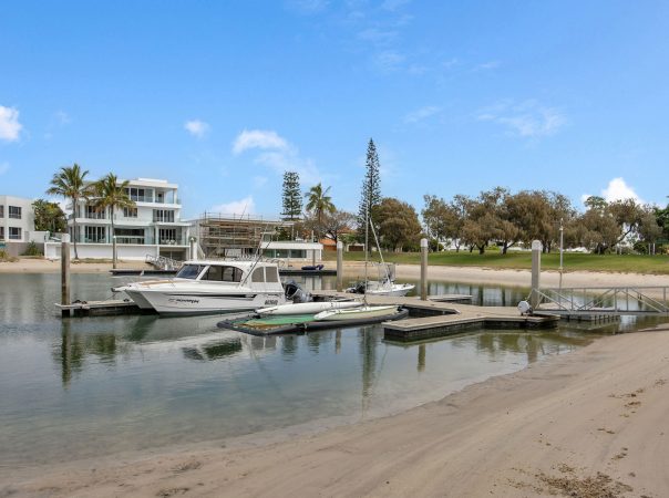 11/22 Commodore Drive, Paradise Waters, QLD 4217 AU