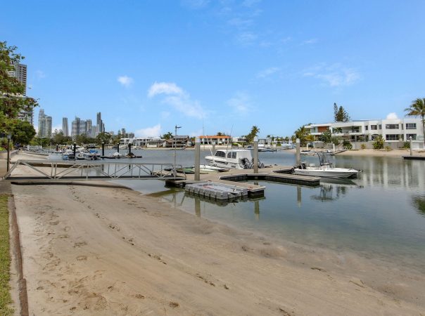 11/22 Commodore Drive, Paradise Waters, QLD 4217 AU