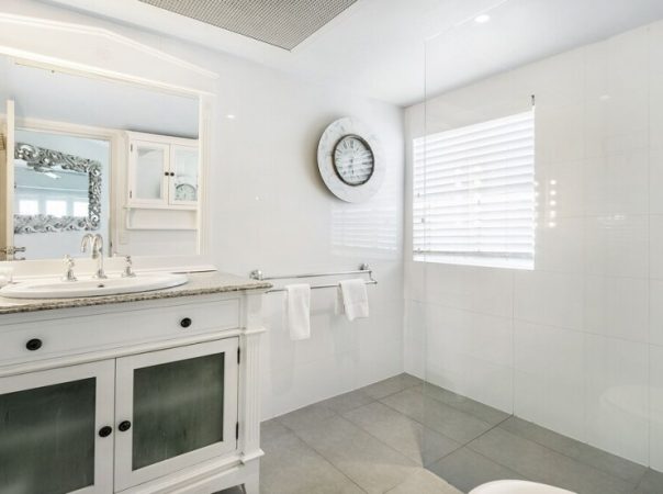 10/26 Old Burleigh Road, Surfers Paradise, QLD 4217 AU
