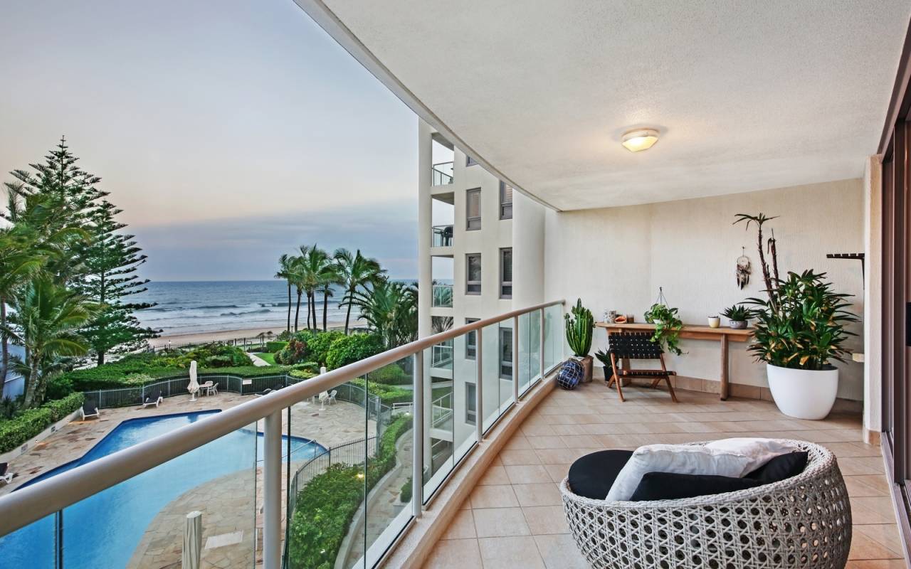 4 A/74 Old Burleigh Road, Surfers Paradise, QLD 4217 AU