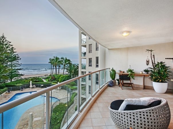 4 A/74 Old Burleigh Road, Surfers Paradise, QLD 4217 AU