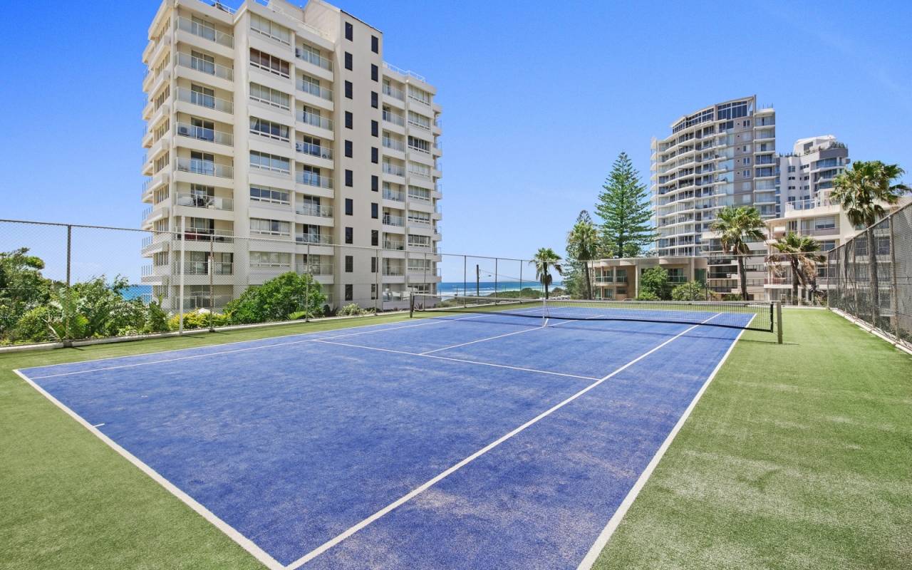 4 A/74 Old Burleigh Road, Surfers Paradise, QLD 4217 AU