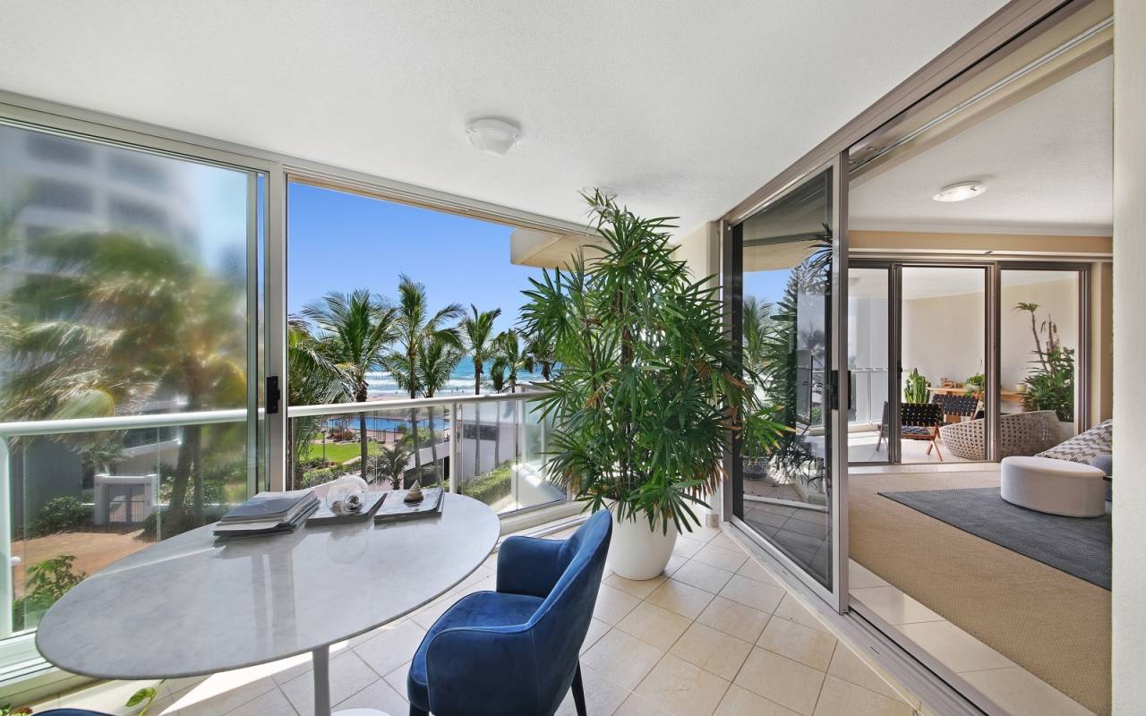 4 A/74 Old Burleigh Road, Surfers Paradise, QLD 4217 AU