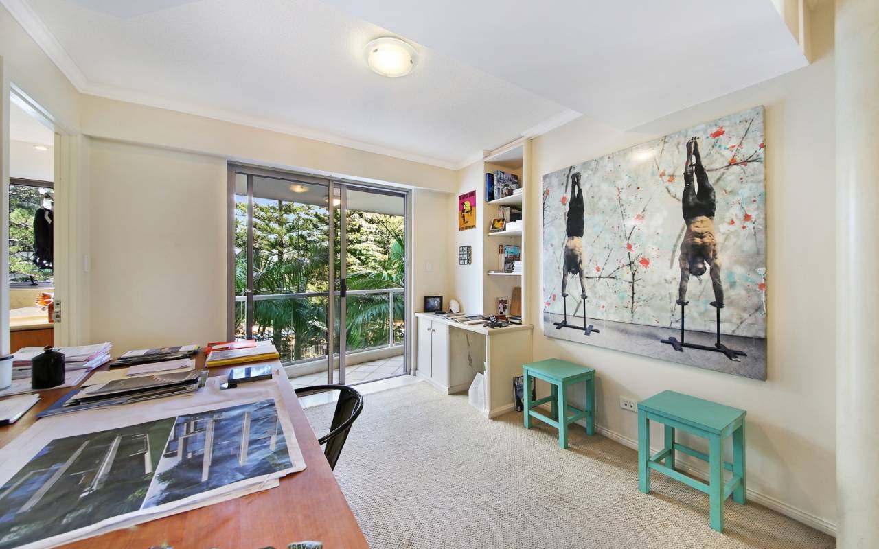 4 A/74 Old Burleigh Road, Surfers Paradise, QLD 4217 AU