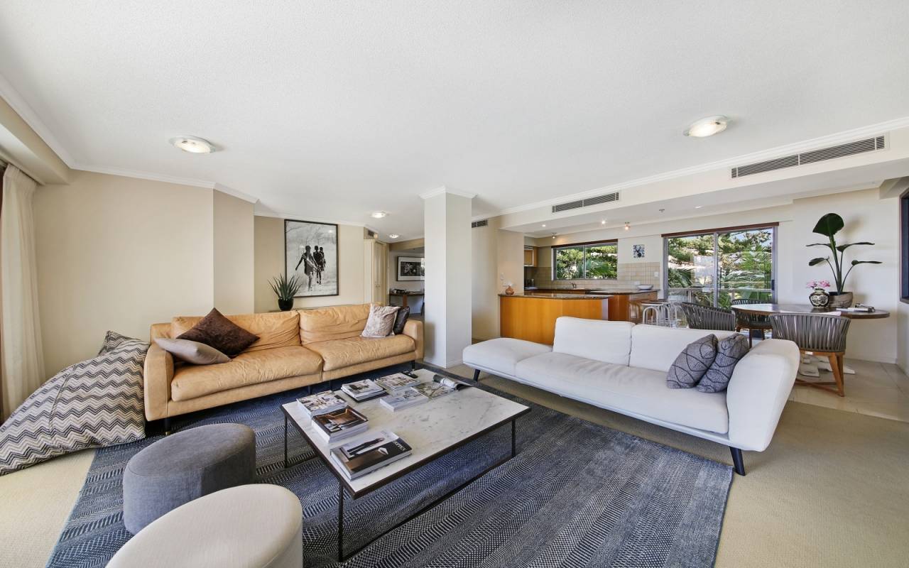 4 A/74 Old Burleigh Road, Surfers Paradise, QLD 4217 AU