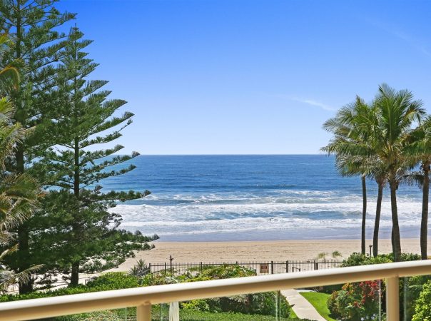 4 A/74 Old Burleigh Road, Surfers Paradise, QLD 4217 AU