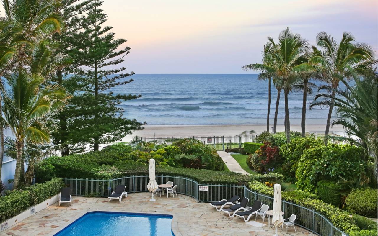 4 A/74 Old Burleigh Road, Surfers Paradise, QLD 4217 AU