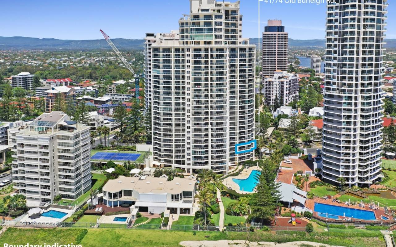 4 A/74 Old Burleigh Road, Surfers Paradise, QLD 4217 AU