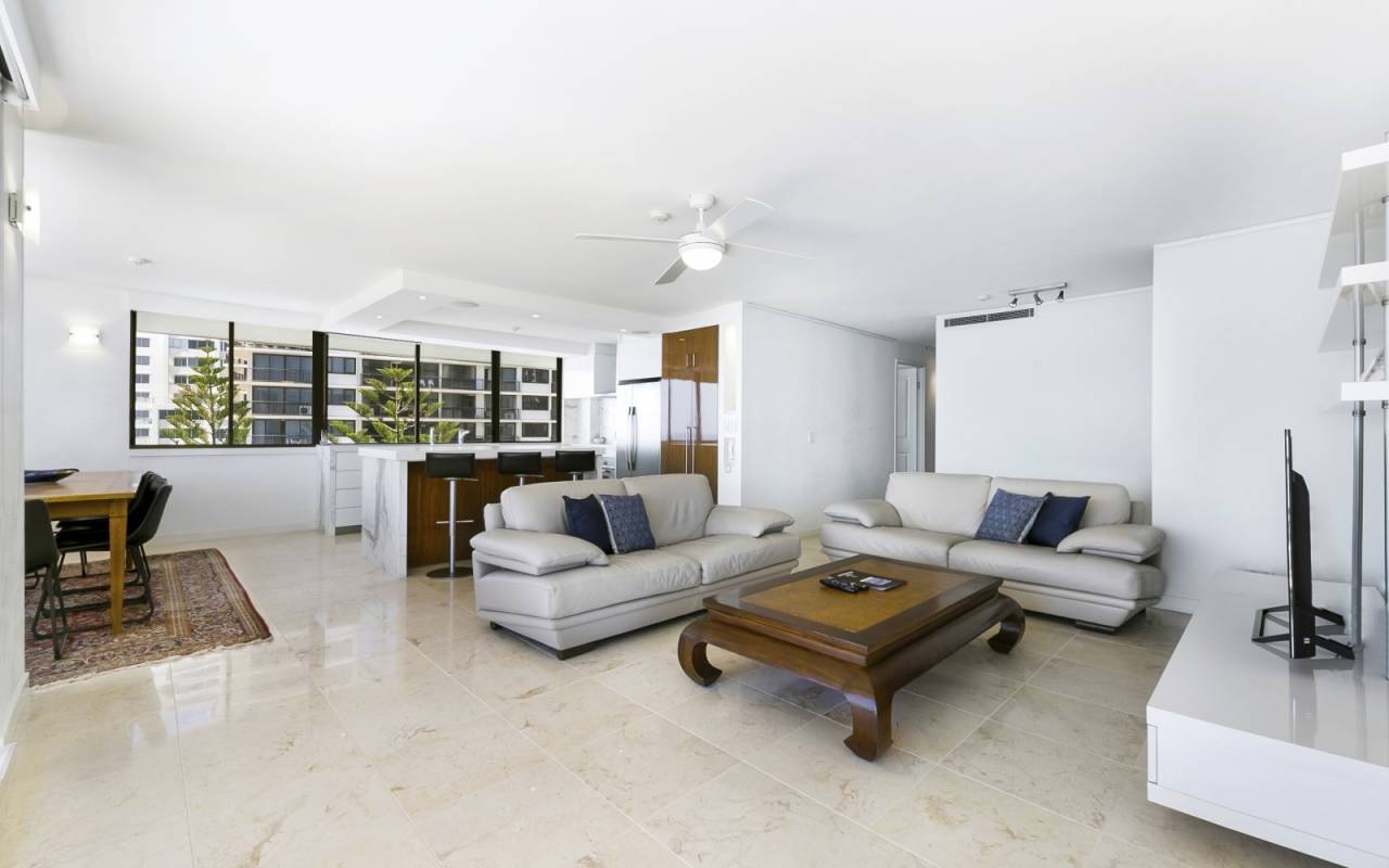 17/3 Garfield Terrace, Surfers Paradise, QLD 4217 AU