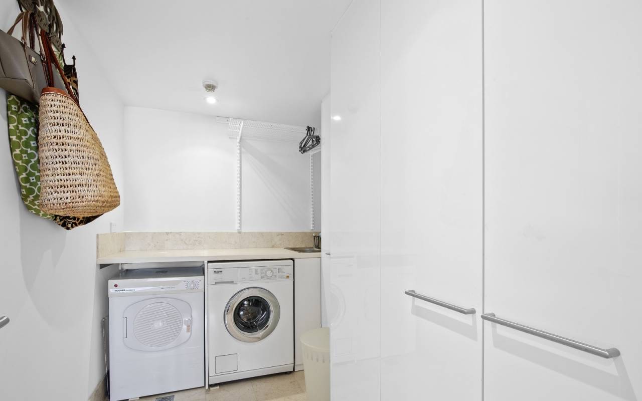 17/3 Garfield Terrace, Surfers Paradise, QLD 4217 AU