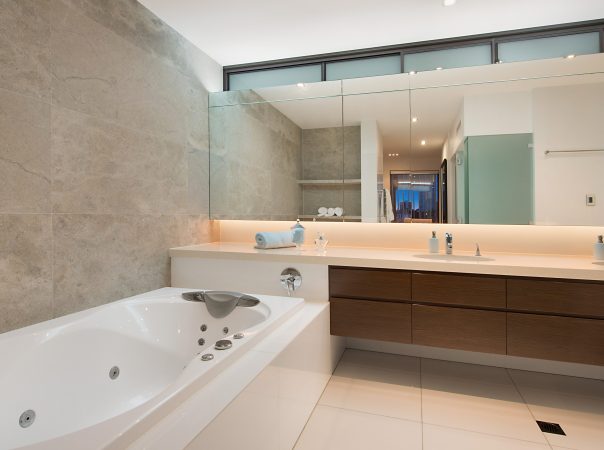 87 Admiralty Drive, Surfers Paradise, QLD 4217 AU
