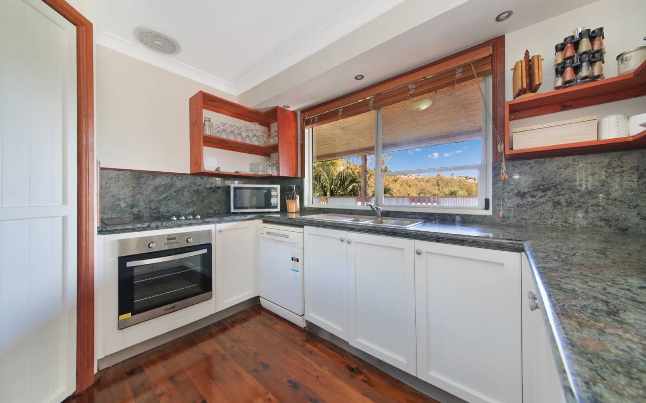 43 Kincaid Drive, Highland Park, QLD 4211 AUSTRALIA