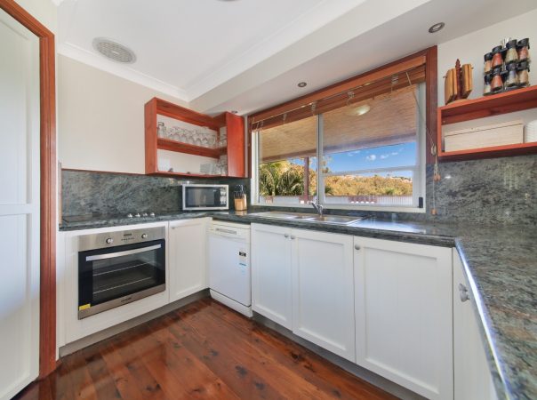 43 Kincaid Drive, Highland Park, QLD 4211 AUSTRALIA