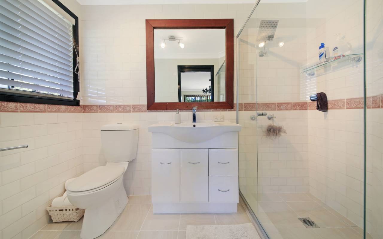 43 Kincaid Drive, Highland Park, QLD 4211 AUSTRALIA