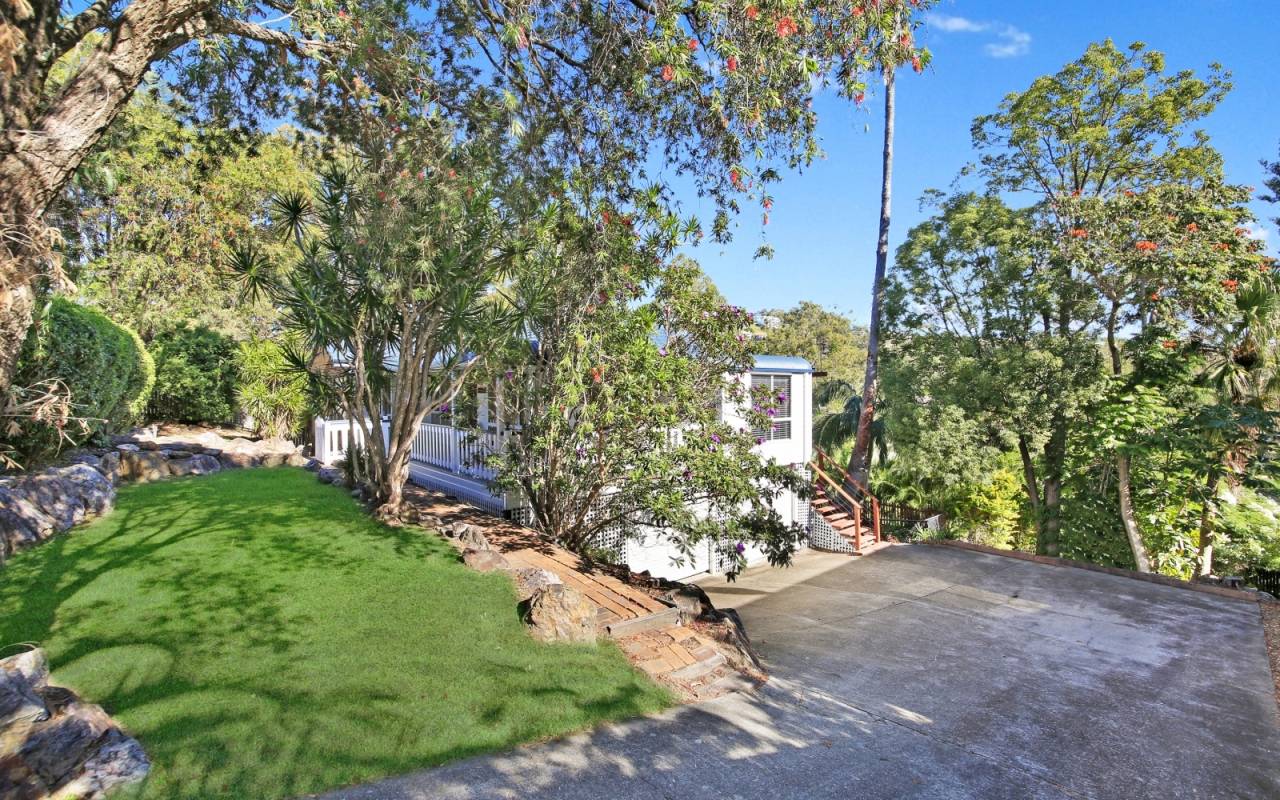 43 Kincaid Drive, Highland Park, QLD 4211 AUSTRALIA