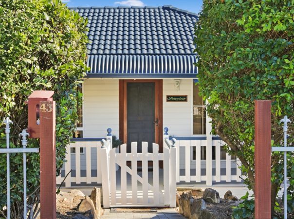 43 Kincaid Drive, Highland Park, QLD 4211 AUSTRALIA