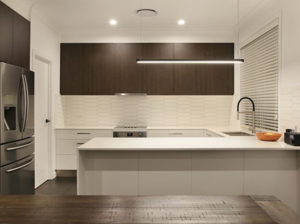 35 Ridgeway Ave, Southport, QLD 4215 AU