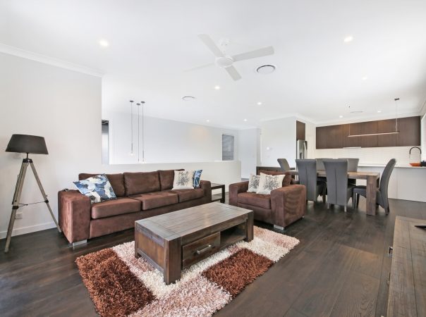 35 Ridgeway Ave, Southport, QLD 4215 AU
