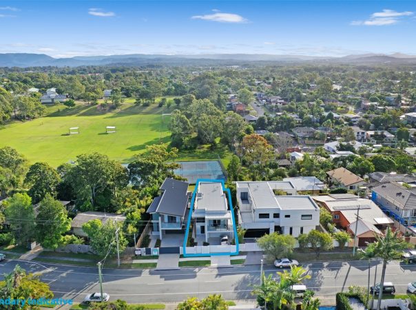 35 Ridgeway Ave, Southport, QLD 4215 AU