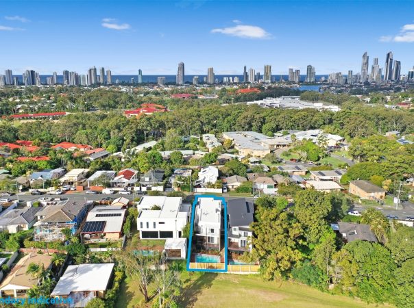 35 Ridgeway Ave, Southport, QLD 4215 AU