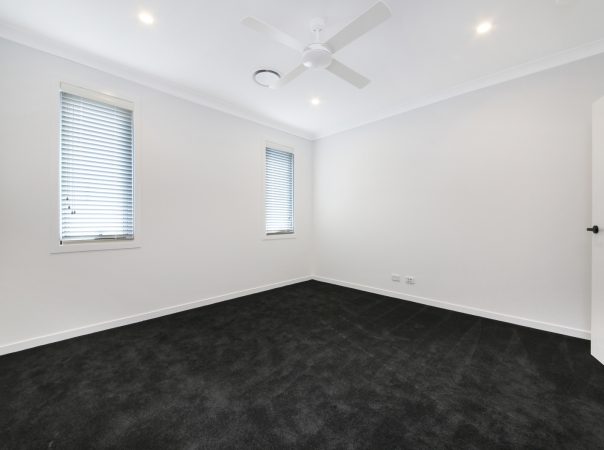 35 Ridgeway Ave, Southport, QLD 4215 AU