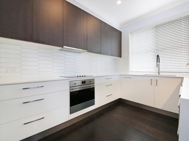 35 Ridgeway Ave, Southport, QLD 4215 AU
