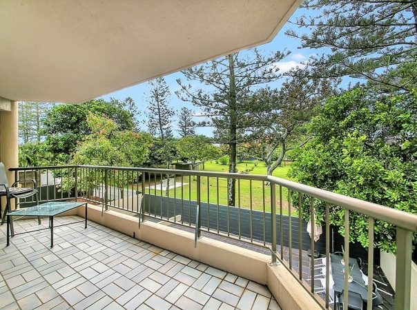 4/33 Montana Ave, Mermaid Beach, QLD 4218 AU
