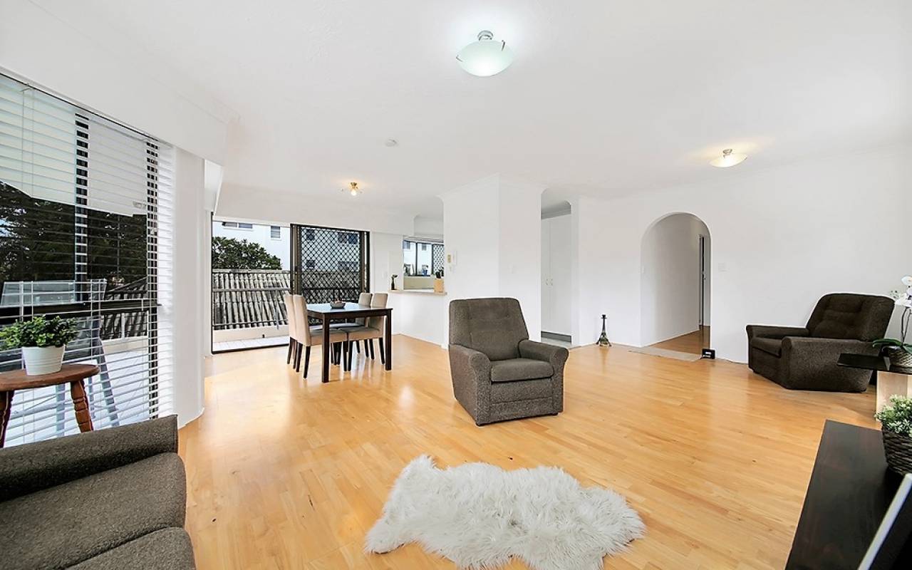 4/33 Montana Ave, Mermaid Beach, QLD 4218 AU