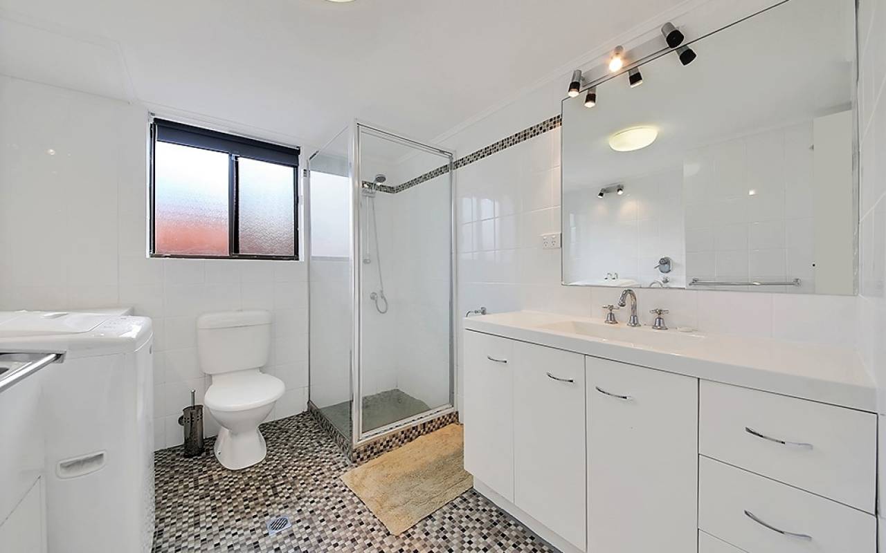 4/33 Montana Ave, Mermaid Beach, QLD 4218 AU
