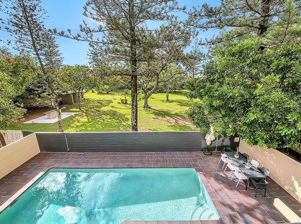 4/33 Montana Ave, Mermaid Beach, QLD 4218 AU