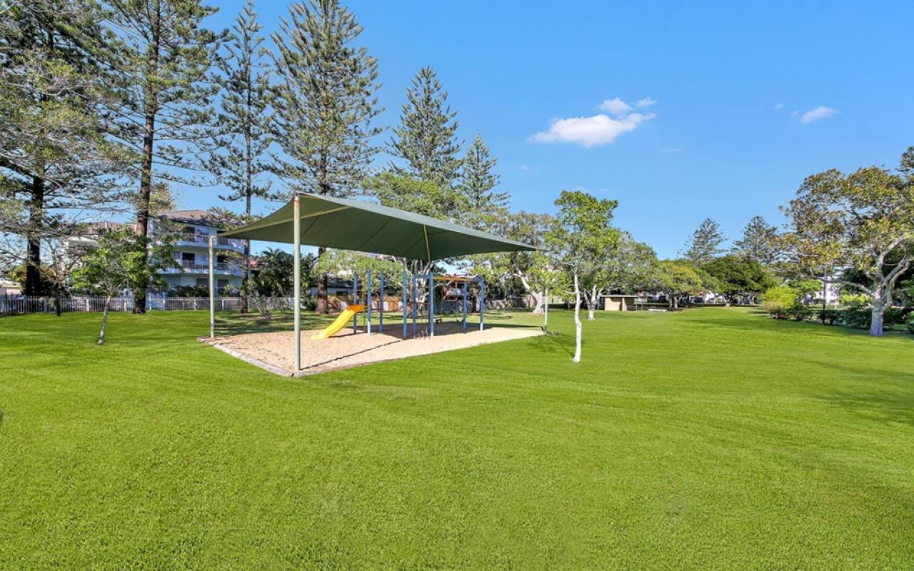 4/33 Montana Ave, Mermaid Beach, QLD 4218 AU
