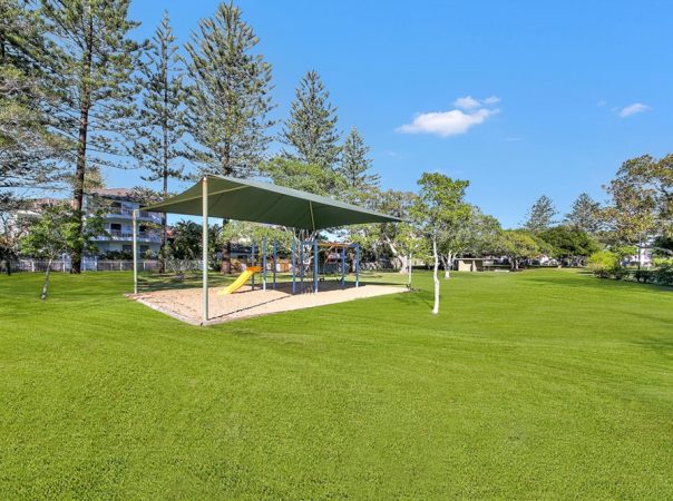 4/33 Montana Ave, Mermaid Beach, QLD 4218 AU