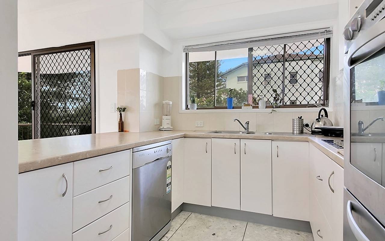4/33 Montana Ave, Mermaid Beach, QLD 4218 AU