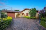 10 Fiesta Avenue, Isle Of Capri, Qld 4217 AU
