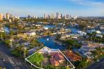 10 Fiesta Avenue, Isle Of Capri, Qld 4217 AU
