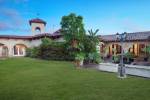 10 Fiesta Avenue, Isle Of Capri, Qld 4217 AU