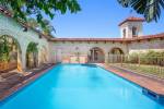 10 Fiesta Avenue, Isle Of Capri, Qld 4217 AU