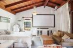 10 Fiesta Avenue, Isle Of Capri, Qld 4217 AU