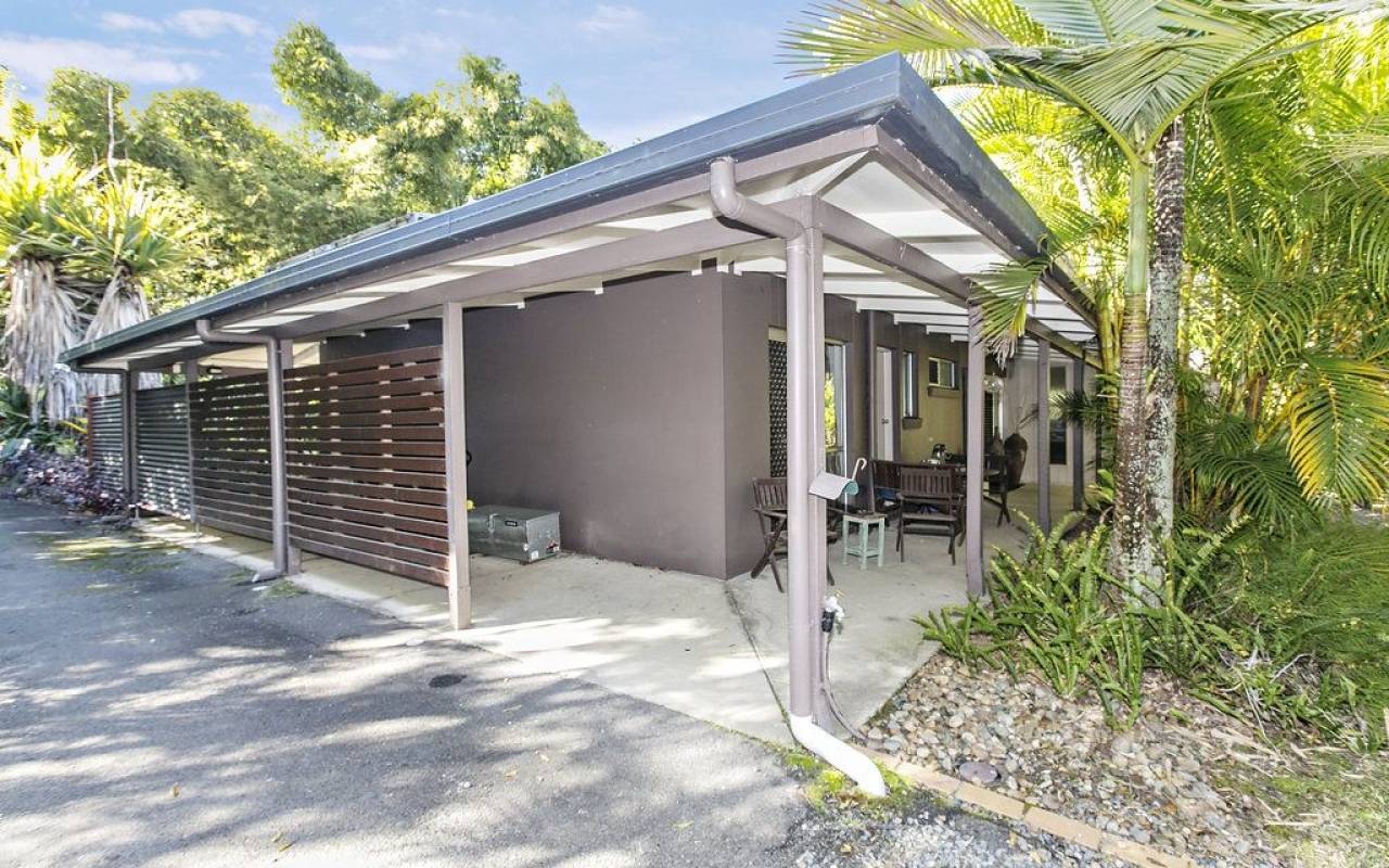 11 Wirildar Drive, Elanora, QLD 4221 AU