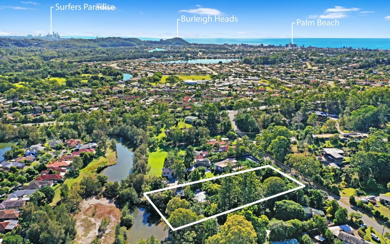 11 Wirildar Drive, Elanora, QLD 4221 AU
