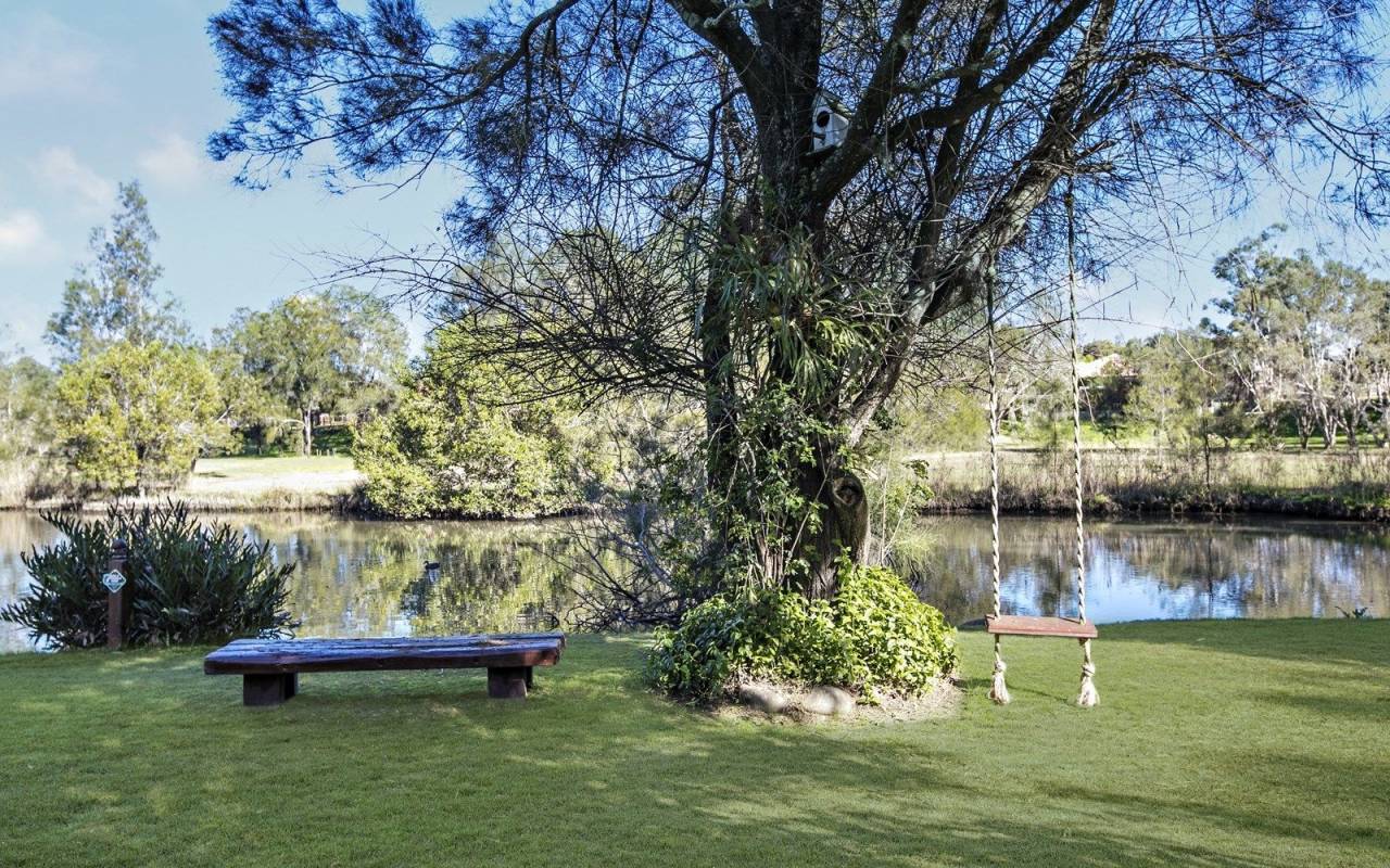 11 Wirildar Drive, Elanora, QLD 4221 AU