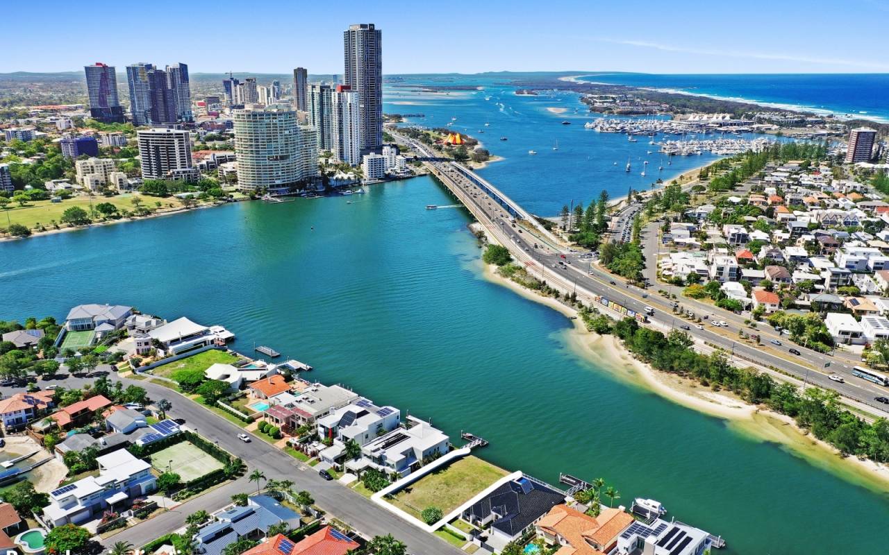 73 Commodore Drive, Surfers Paradise, QLD 4217 AU